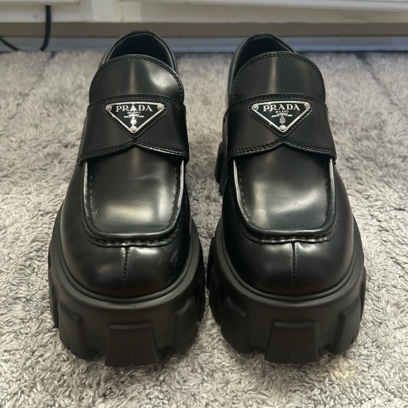 Prada loafers - Picture 1 of 4